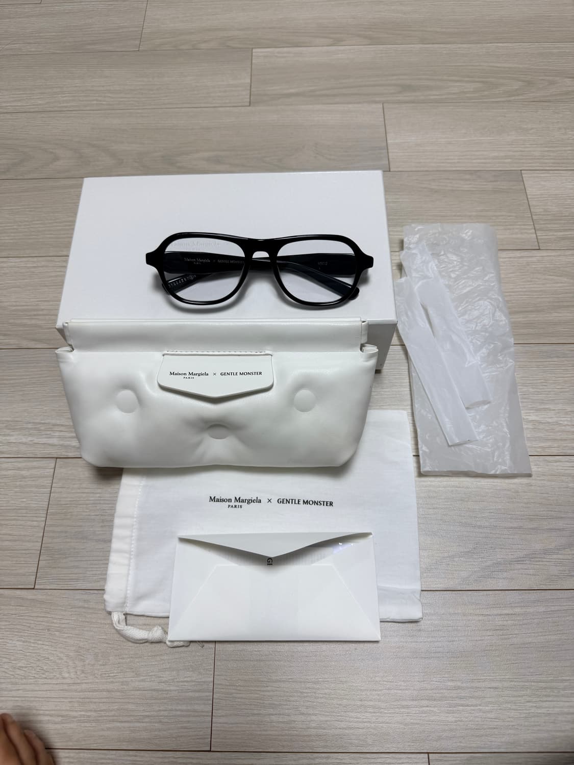 젠틀몬스터x마르지엘라 mm113 상품이미지1