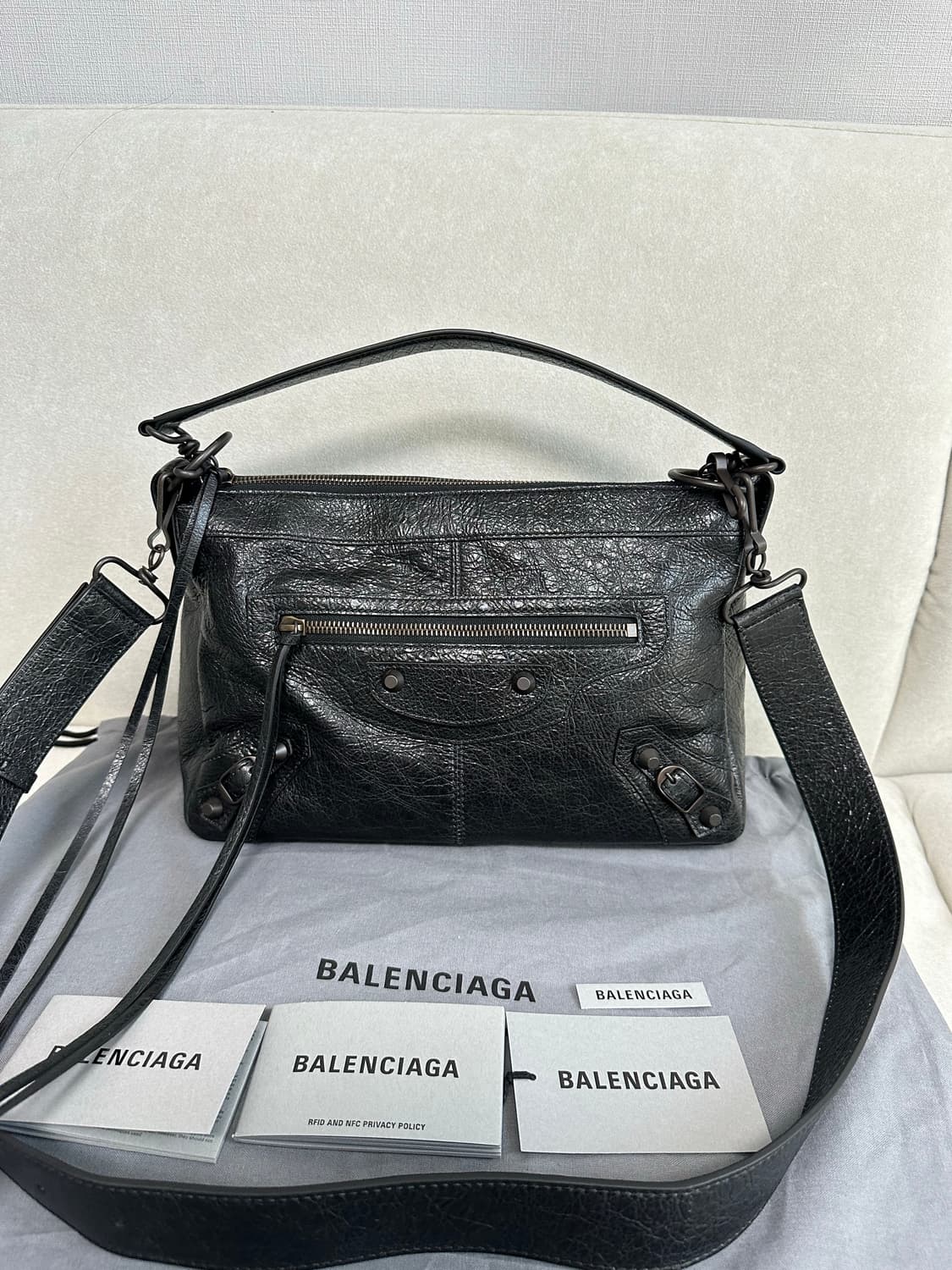 [새상품급 정품] 발렌시아가 르 시티 모터백 모토 블랙 상품이미지7