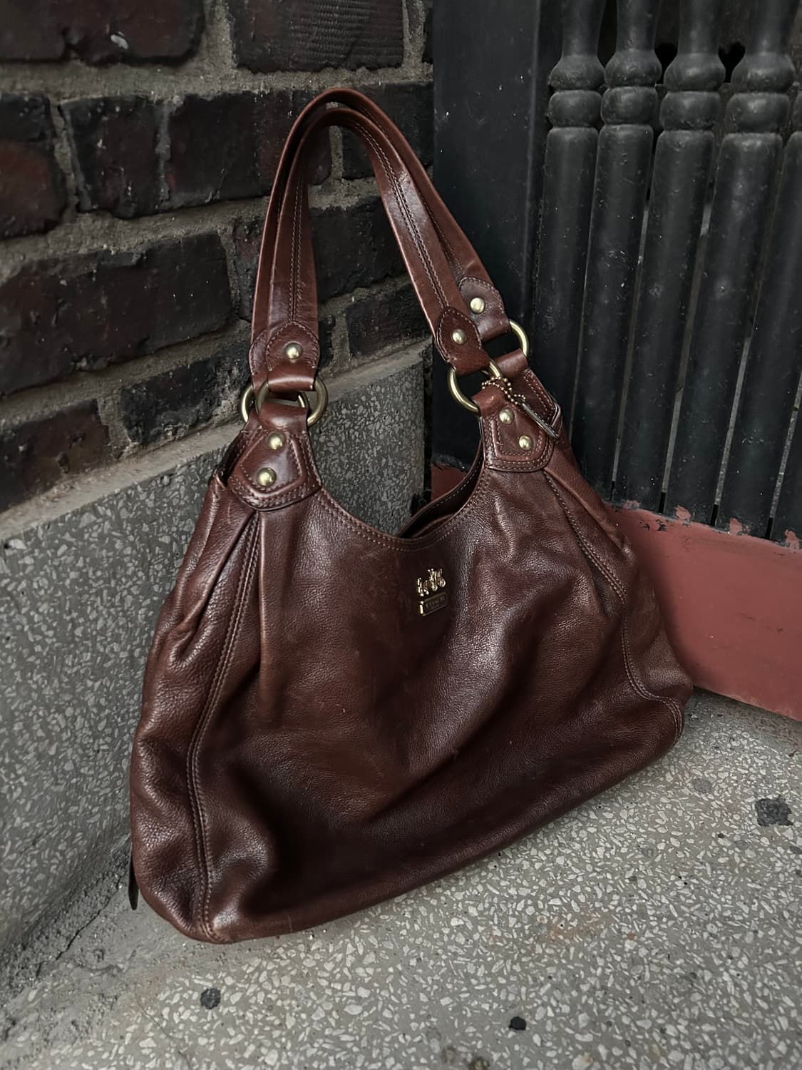 *rare* 2000s coach 코치 브라운 y2k 레더 숄더백 상품이미지1