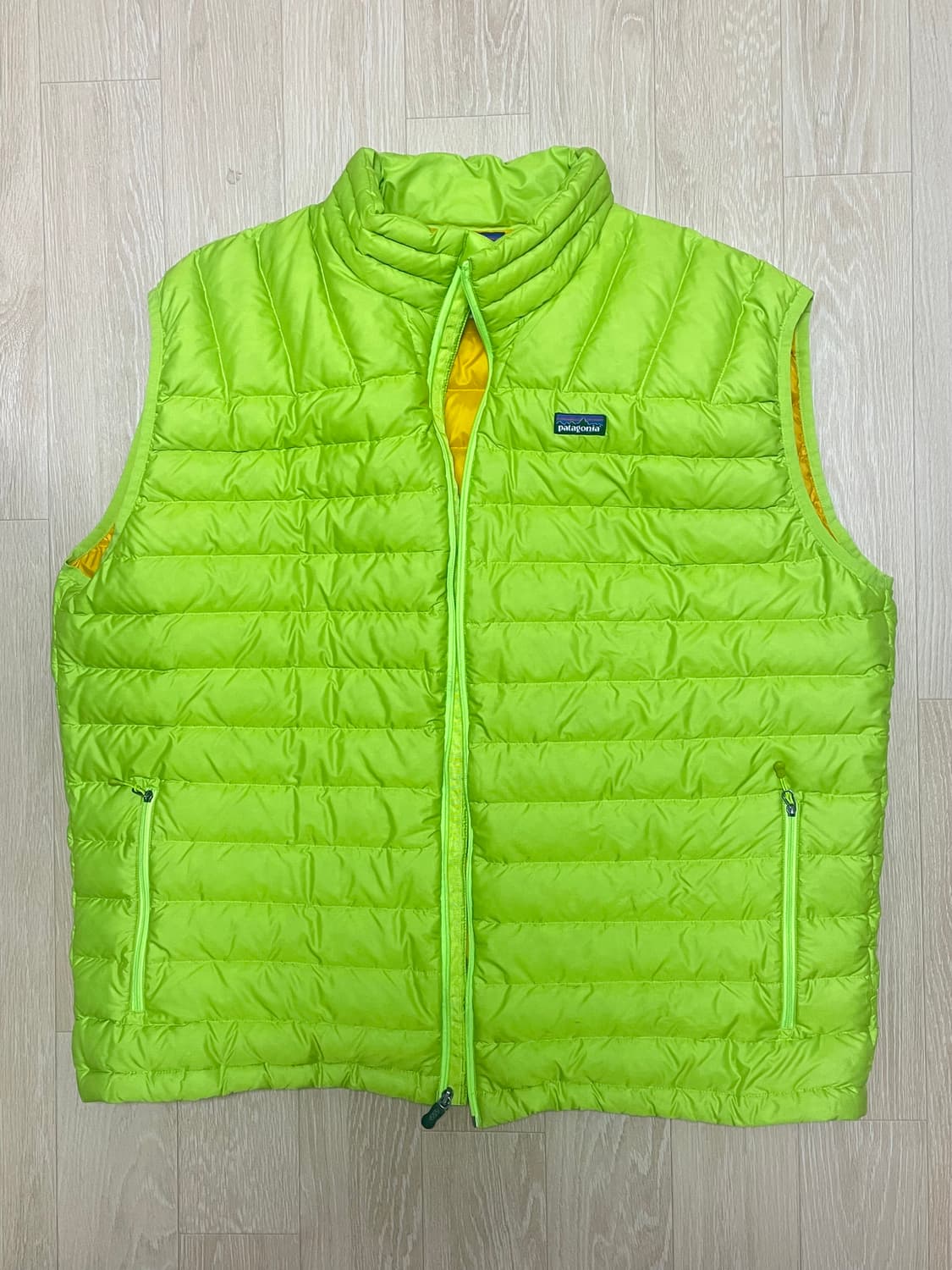 파타고니아 베스트 xxl 리얼멜론 상태매우굿 상품이미지1