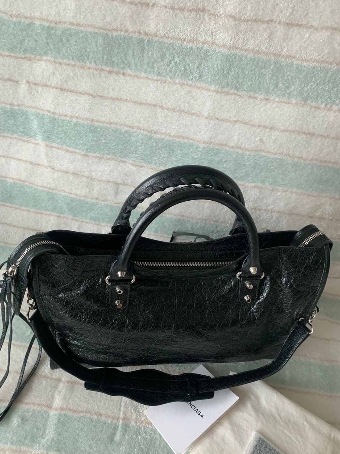 발렌시아가 시티백 모터백 미듐 정품 블랙 상품이미지8