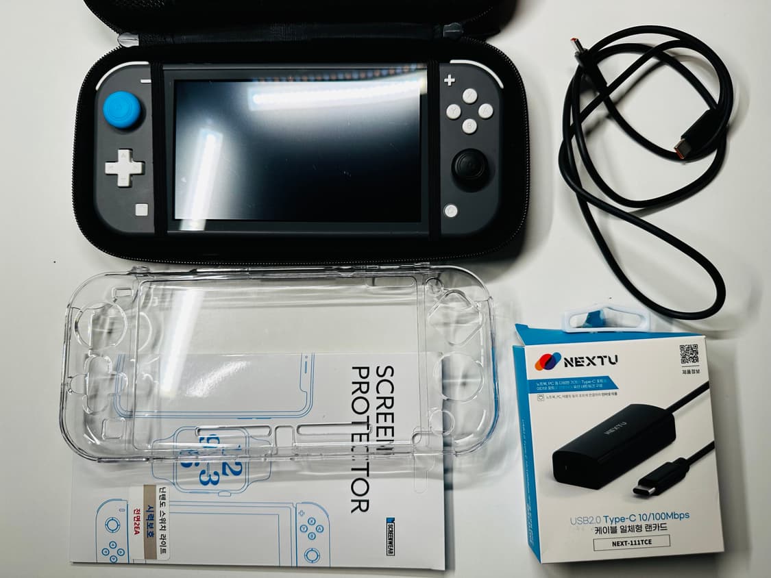 닌텐도 스위치 라이트 그레이 + 케이스, 액정필름 등 구성품 판매 상품이미지2
