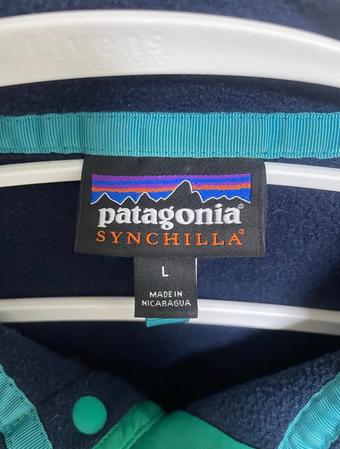파타고니아 신칠라 네이비/그린민트 상품이미지3