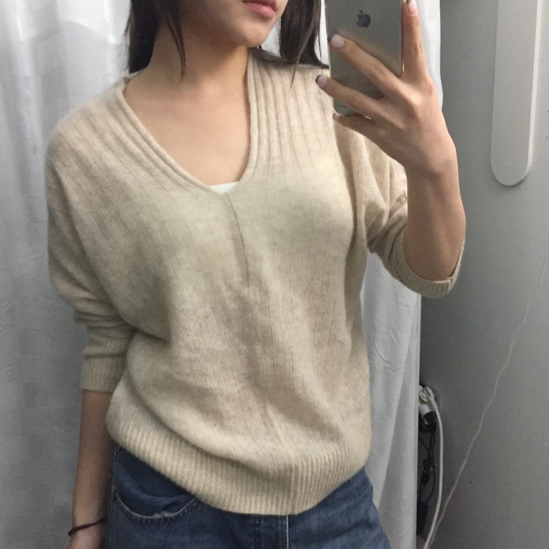 Vintage 모리걸 하구미 베이지 브이넥 니트 상품이미지1