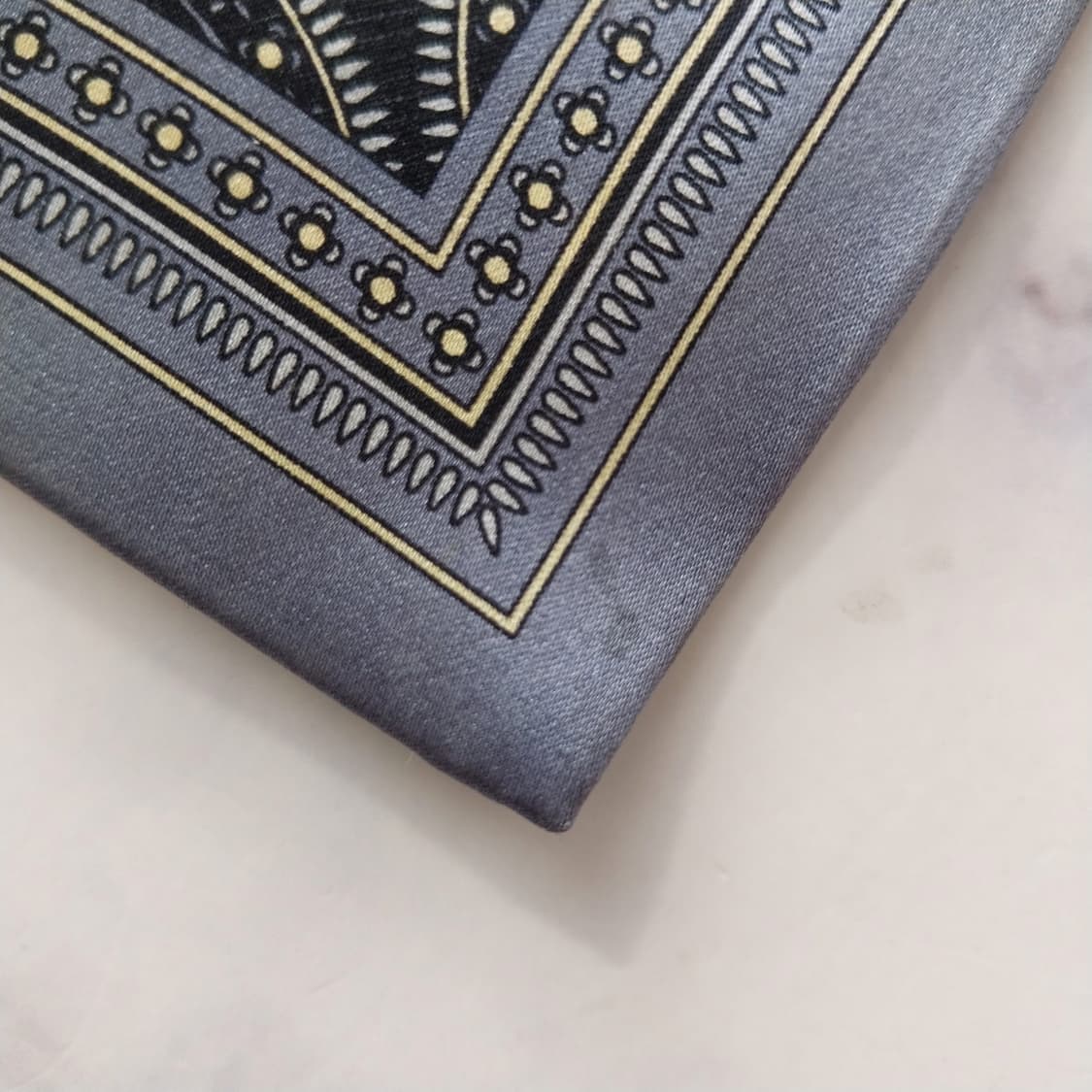 지안프랑코 페레 메달리온 패턴 넥타이 9.2cm A+~A등급 K1952 상품이미지10