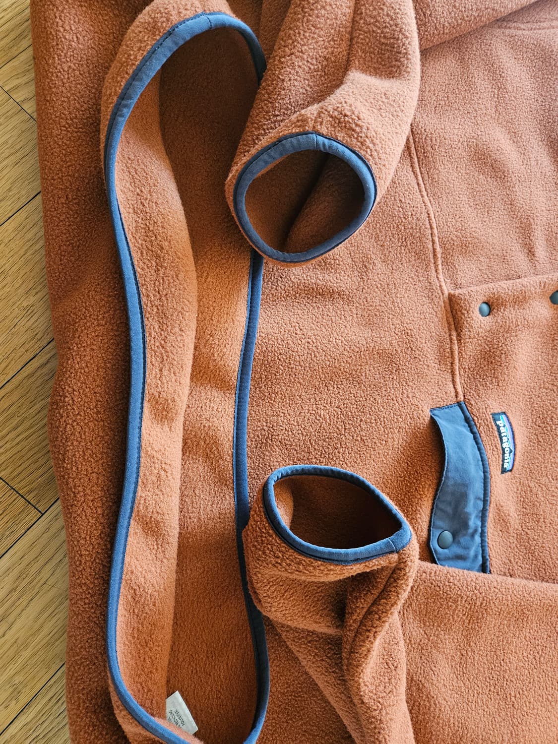 파타고니아 신칠라 헤비웨이트 버니쉬레드 상품이미지4