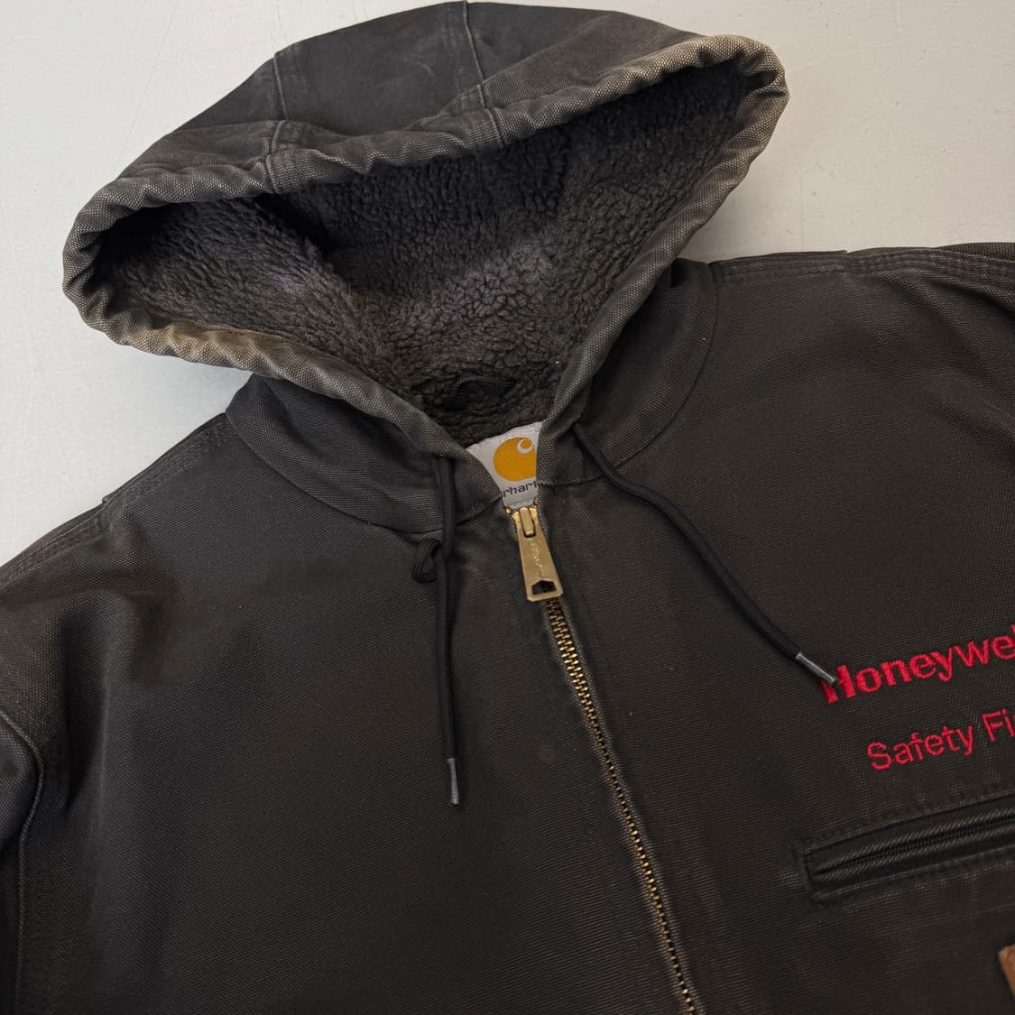 칼하트 OG J141 blk 쉐르파 페이딩 덕액티브 시에라 후드 워크자켓 상품이미지3