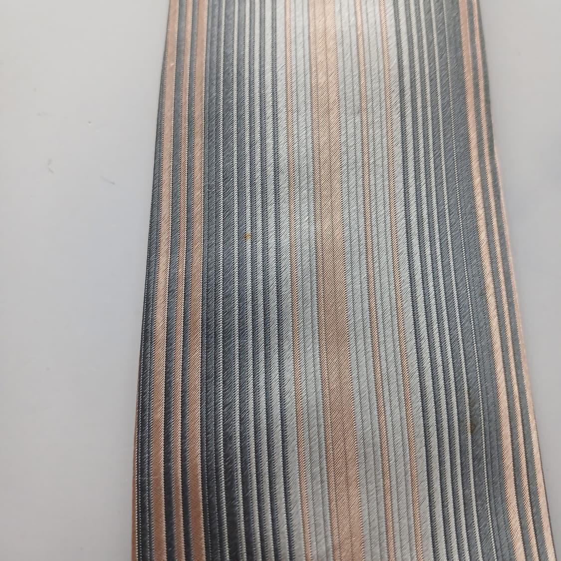 MCM 실크 그레이&골드 스트라이프 넥타이 8.7cm A등급 A18415 상품이미지7