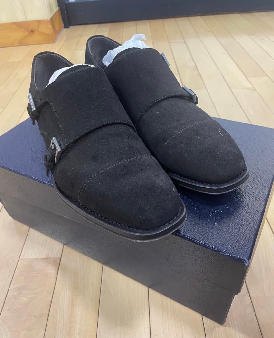 프라다 스웨이드 구두 판매합니다 상품이미지1