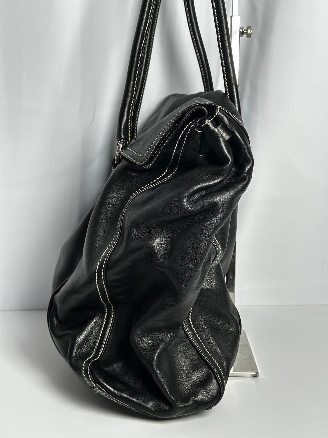 프라다 소프트 레더 토트백 (블랙) 상품이미지3