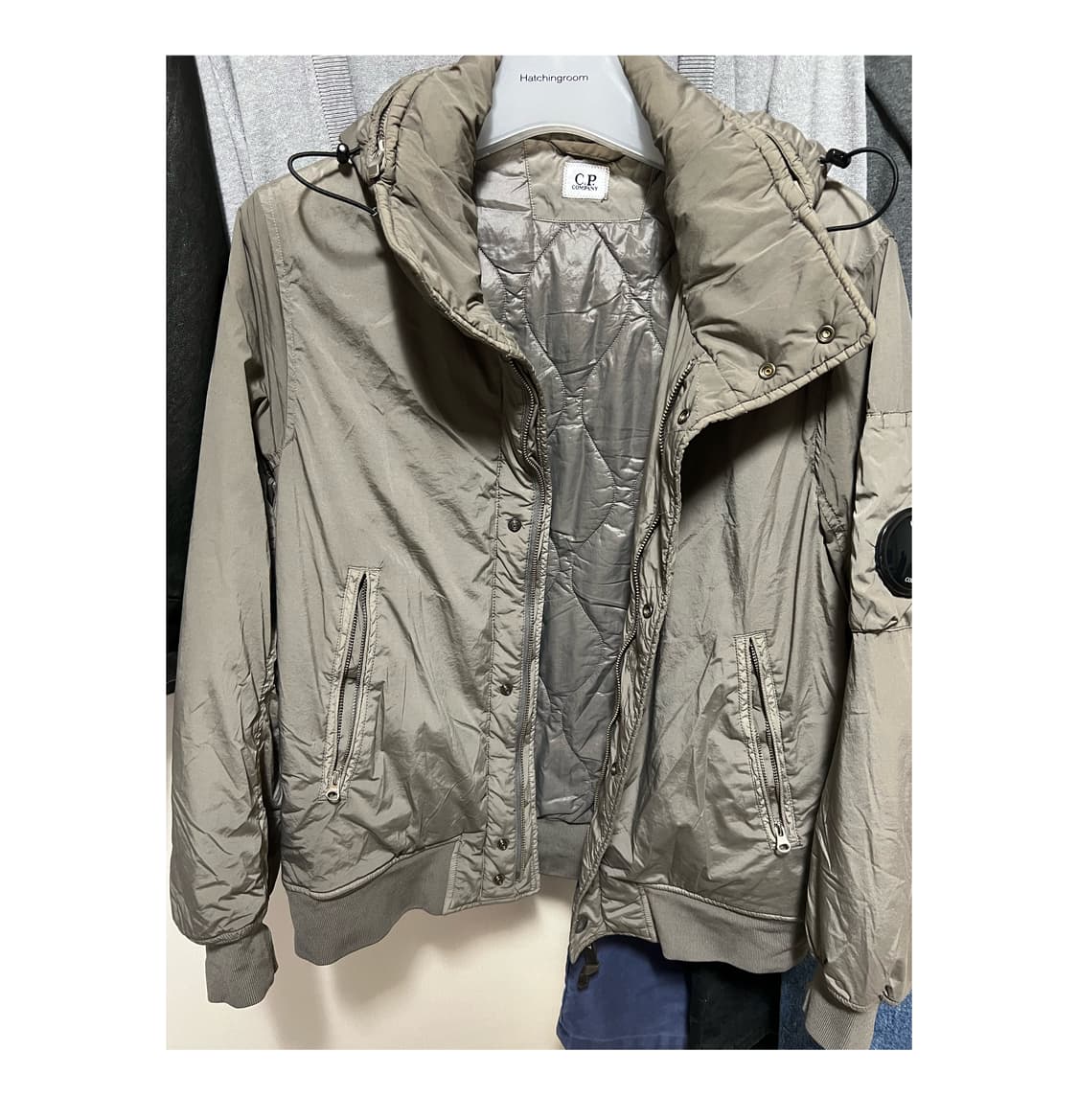 cp컴퍼니 나이크라 패딩 상품이미지4