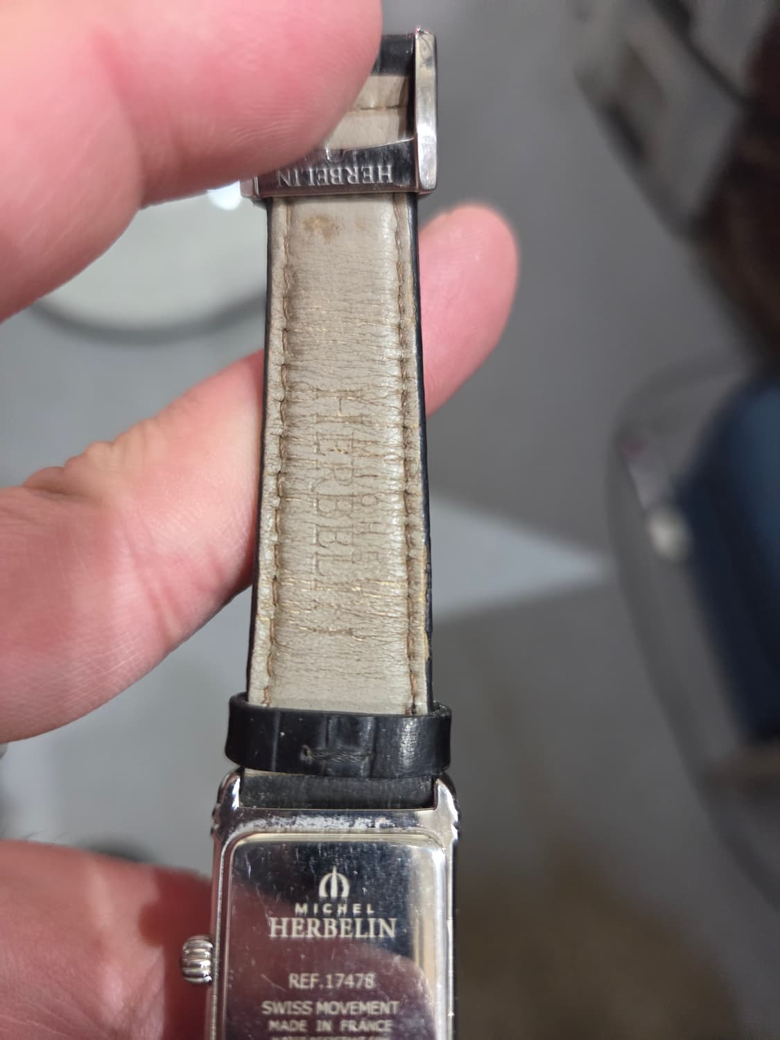 미쉘에블랑 여성 가죽 시계 블랙 상품이미지4