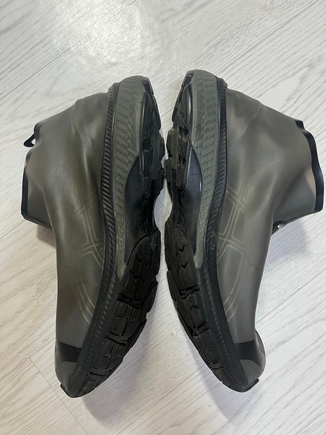 아식스 x 비비안웨스트우드 콜 라보 젤카야노 27LTX 상품이미지2