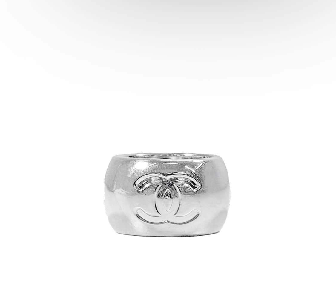 [15호] 샤넬 여성 CC로고 코코 하트 빅로고 링 반지 실버 상품이미지1