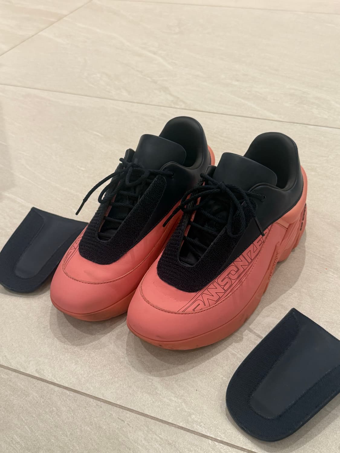 라프 시몬스 핑크 운동화 상품이미지2