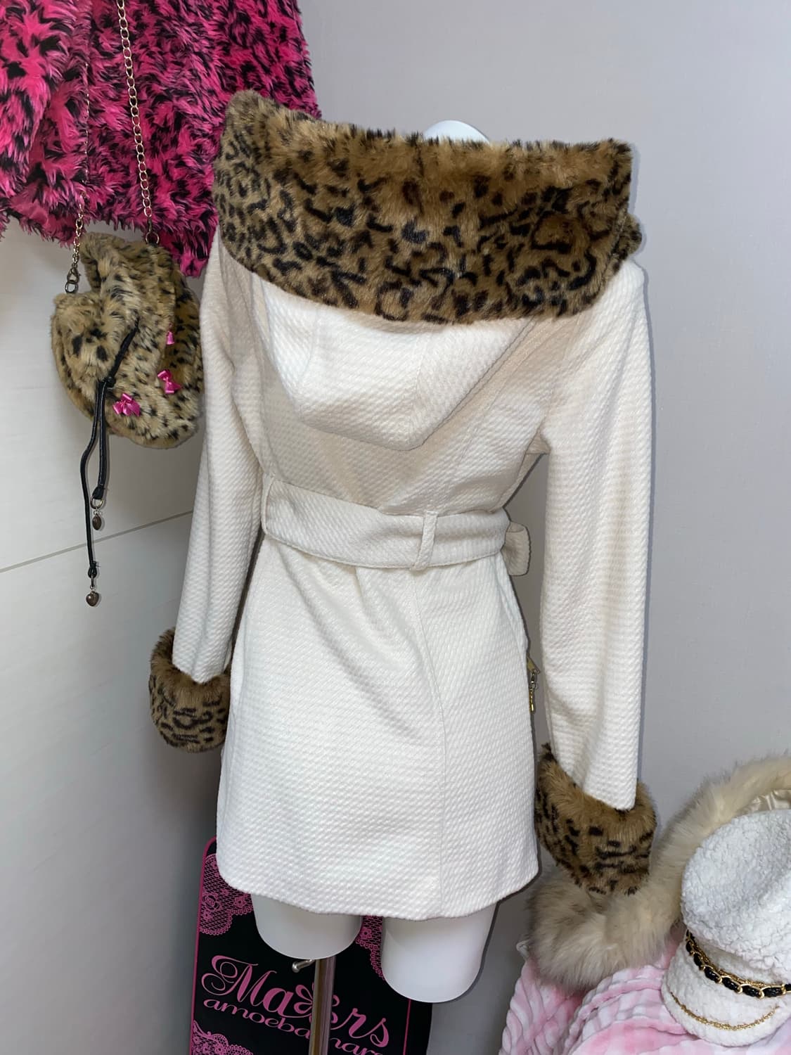 d.i.a 다이아 갸루 호피 퍼 금장 화이트 코트 빈티지 레오파드  상품이미지3