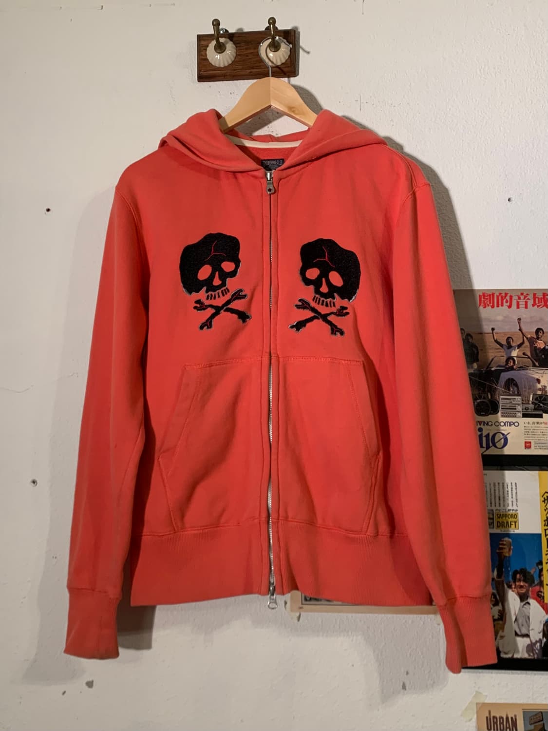 토요엔터프라이즈 체인스티치 수베니어 스컬 오렌지 후드 집업 상품이미지1