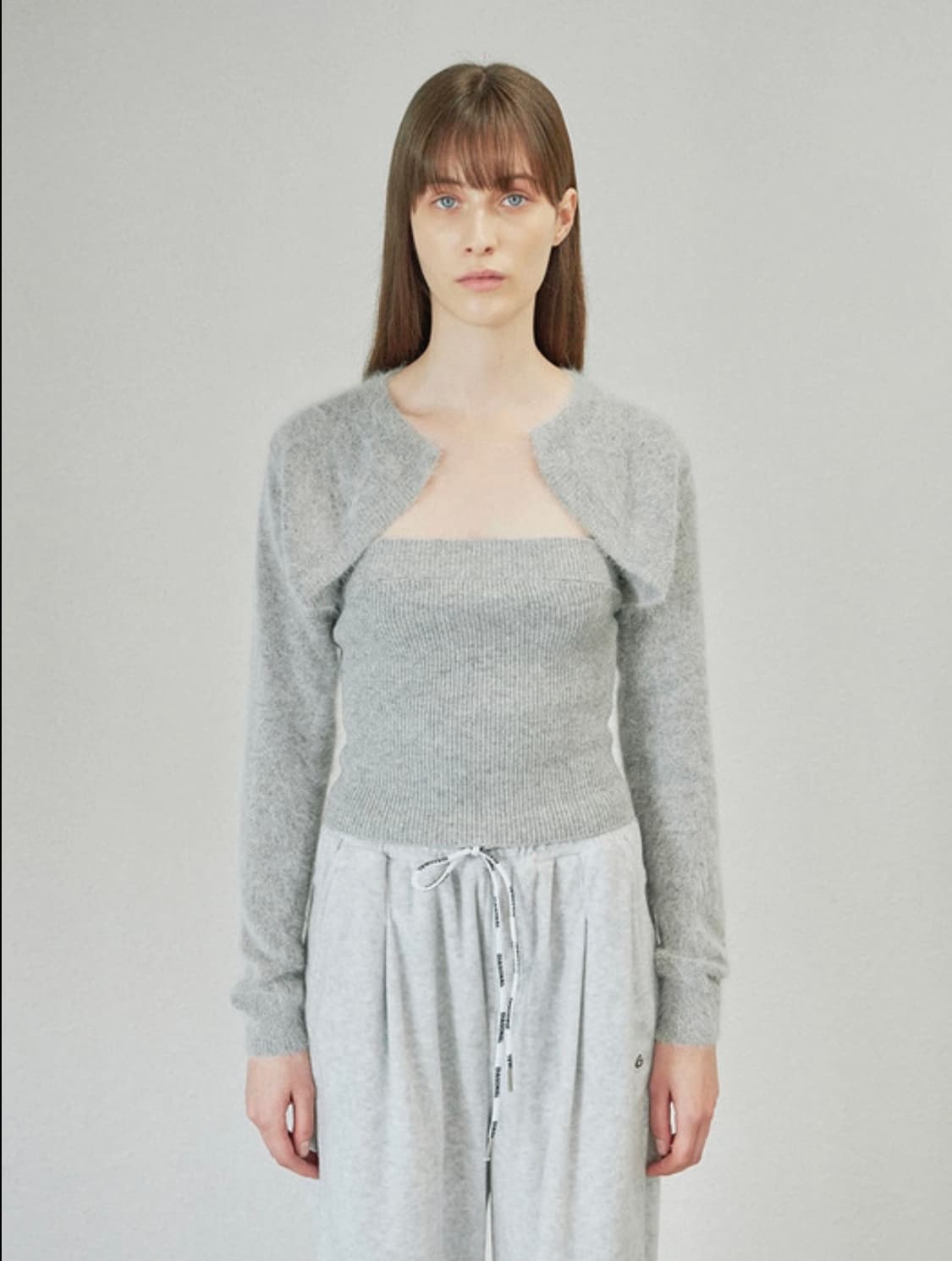 택O) 다이애그널 레이어드 튜브 탑 가디건 라이트 그레이 [웬디 착용] 상품이미지3