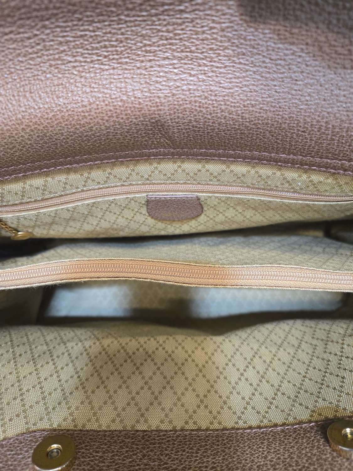 구찌(정품)브라운 스웨이드 뱀부토트백 상품이미지4