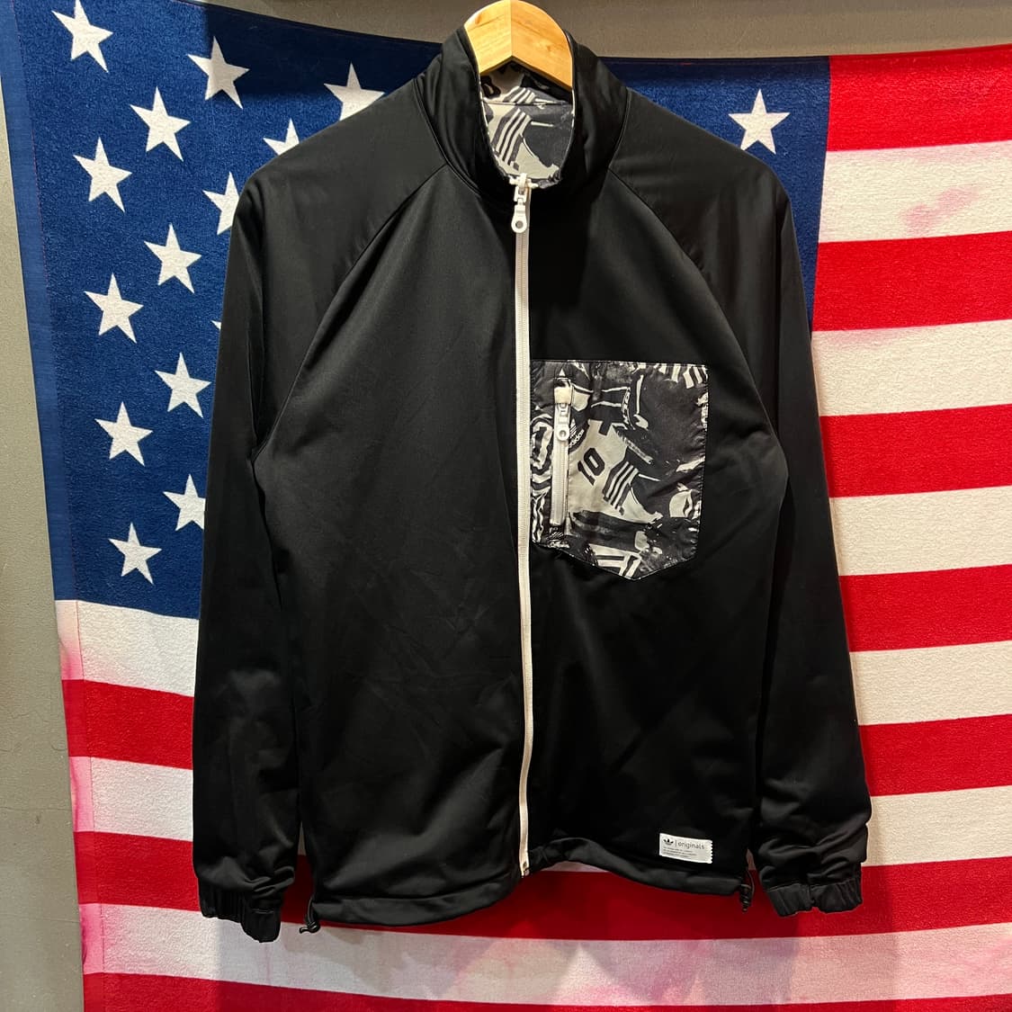 아디다스 리버시블 패턴 바람막이 상품이미지4