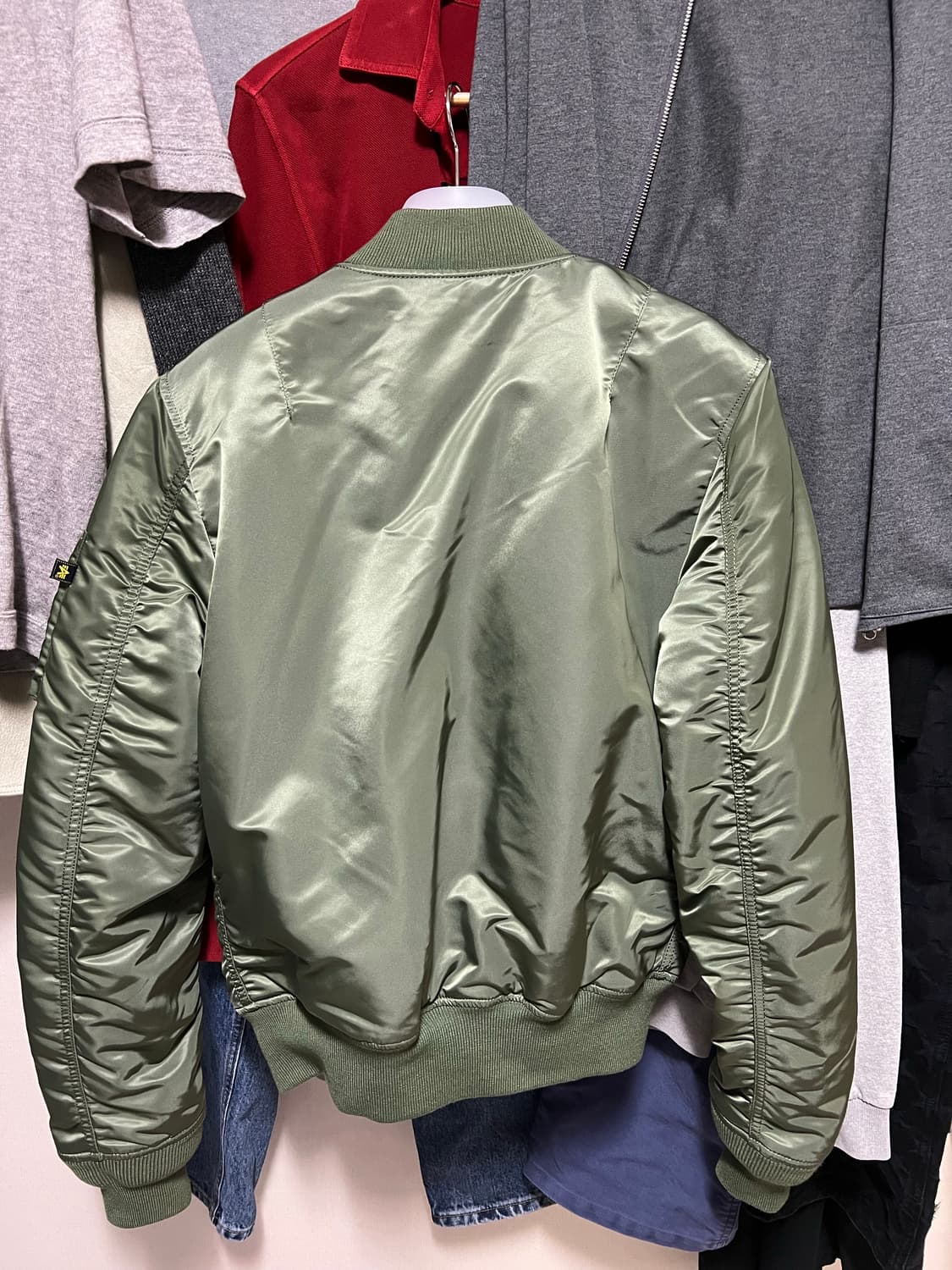 알파인더스트리 MA-1 올리브 슬림핏 상품이미지3