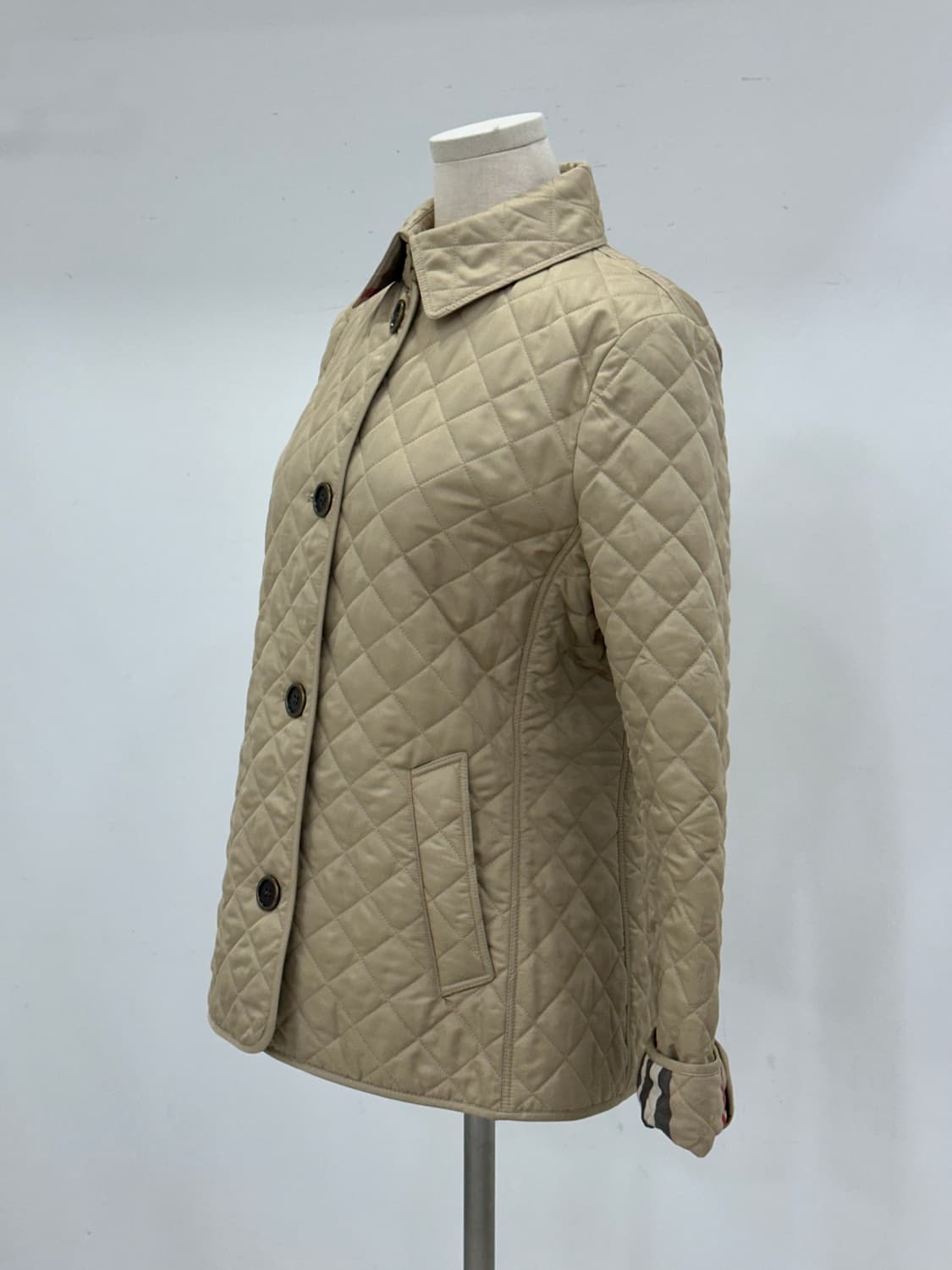 버버리 퀼팅 자켓 상품이미지4