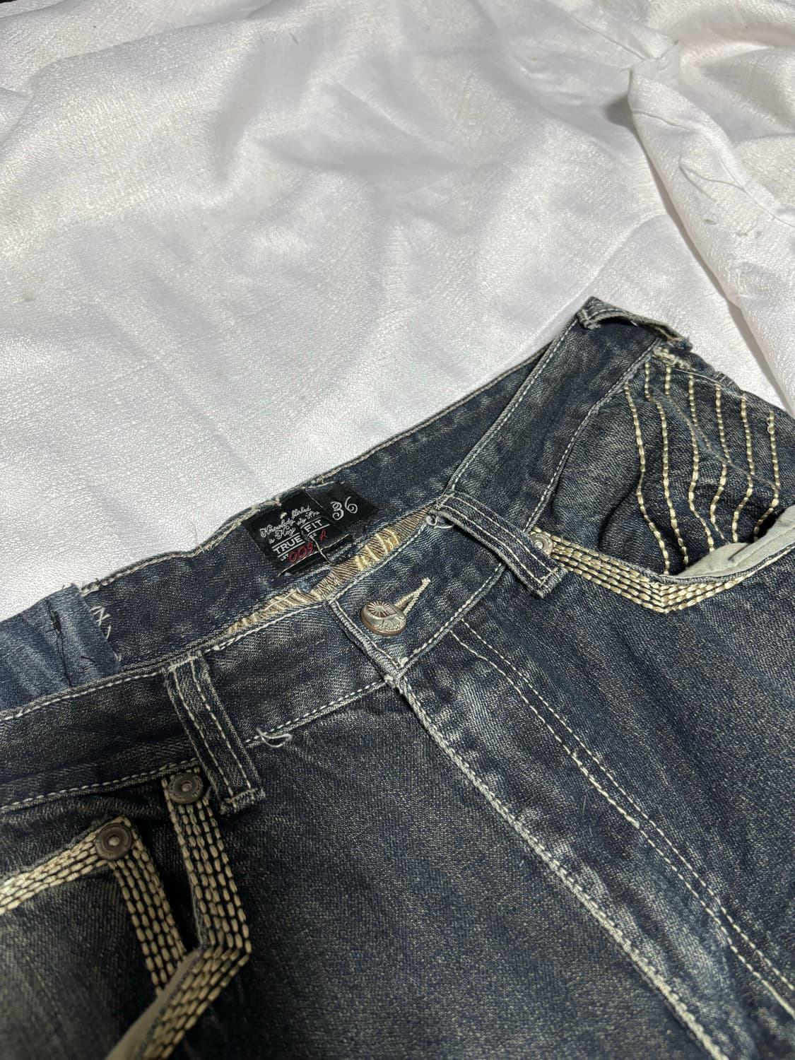 “Unknown” Oriental Stitch Detail baggy p 상품이미지10