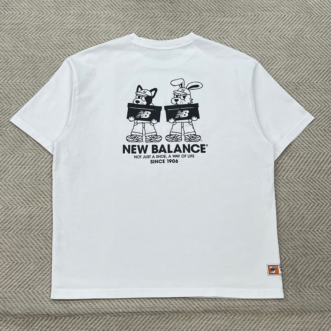 뉴발란스 프렌즈 슈박스 반팔티 r3583 상품이미지2