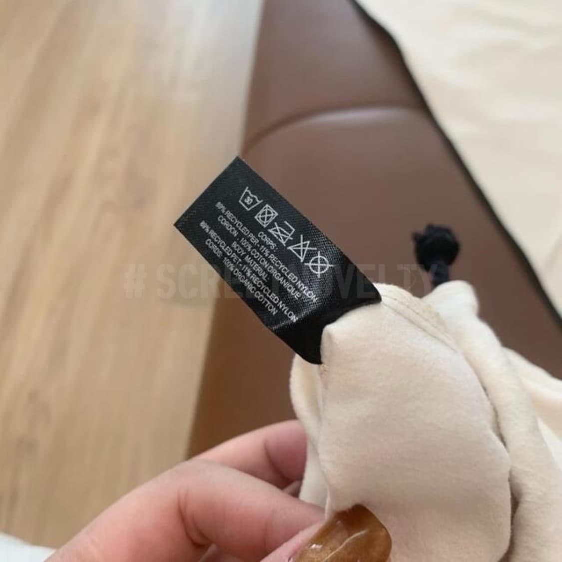 샤넬뷰티 겨울 기프트 블랭킷 무릎담요 여행담요 상품이미지4