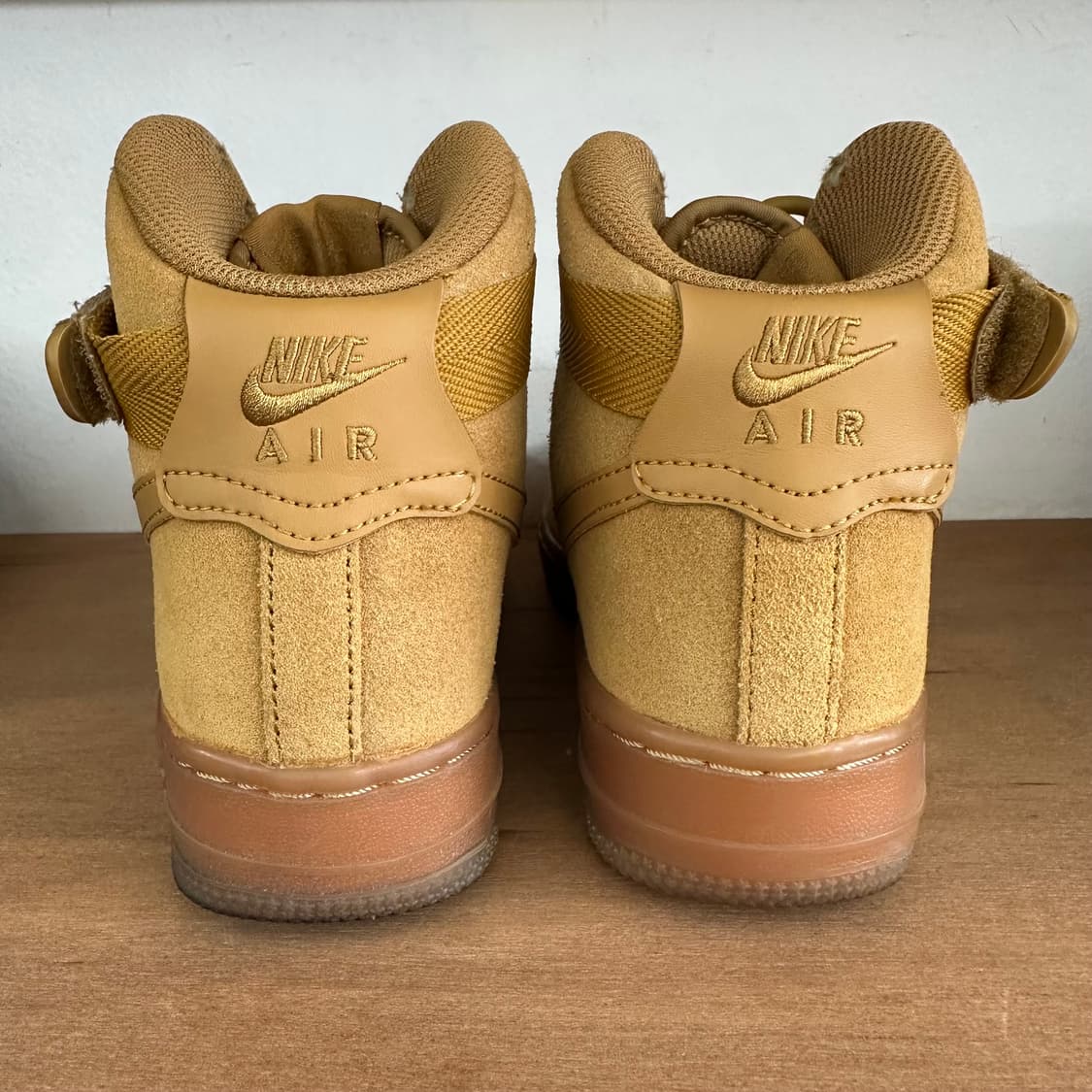 나이키 에어포스 1 하이 ‘된장’ 상품이미지4