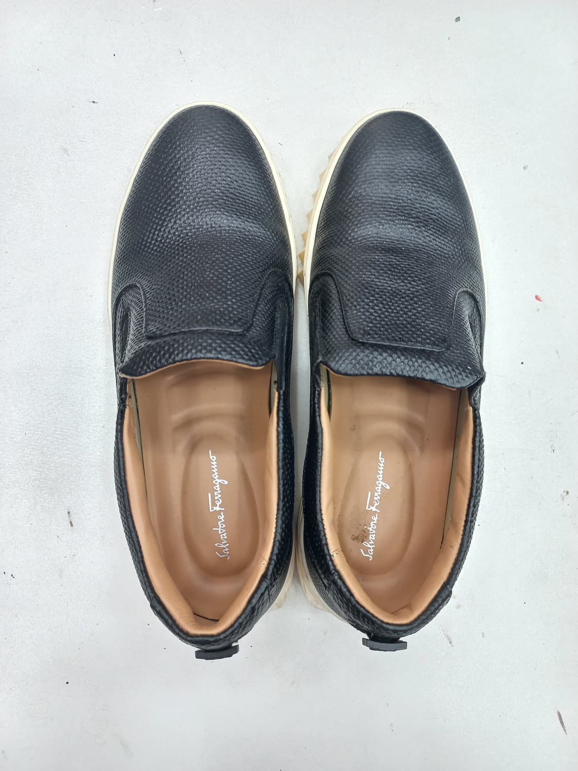 살바토레 페라가모 블랙 레더 슬립온 스니커즈 (230) 상품이미지1