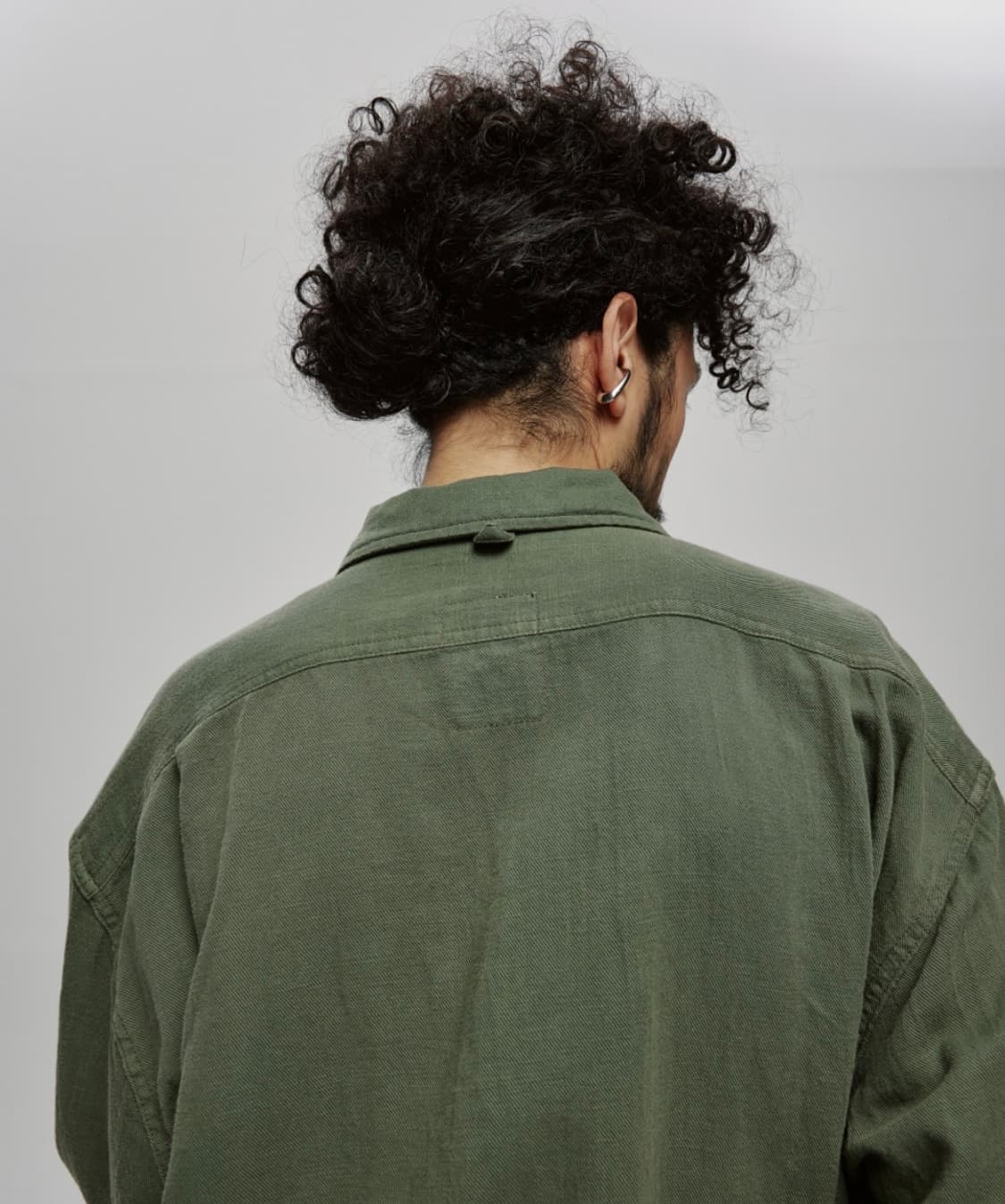 [4]비헤비어 퍼티그 셔츠 올리브 상품이미지2