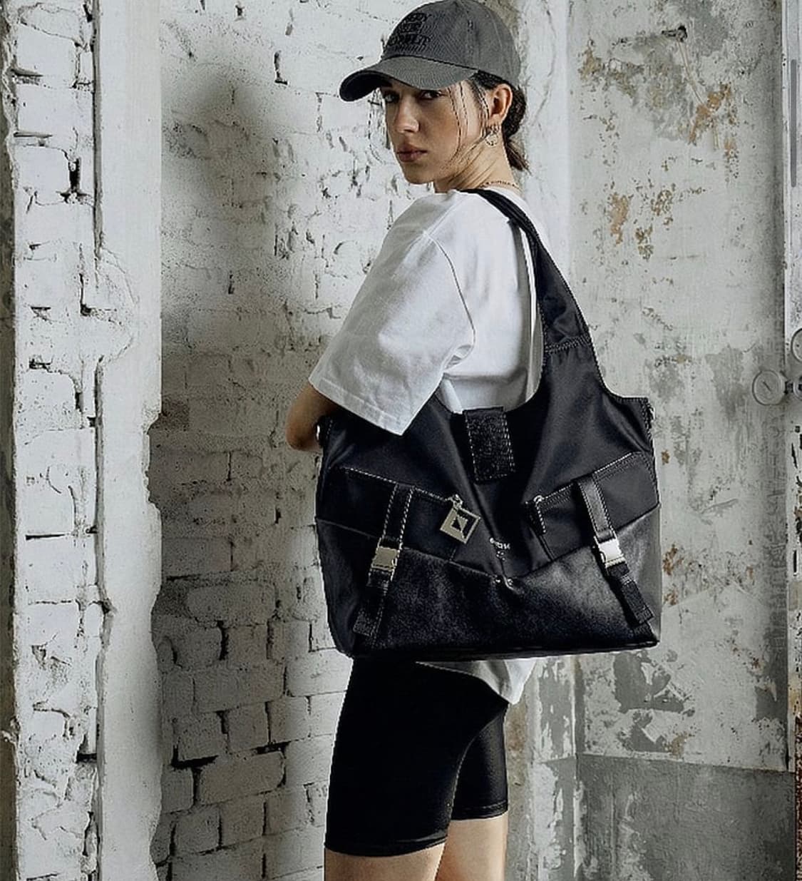 BI:TERM 숄더백 블랙 새상품 hi 상품이미지2