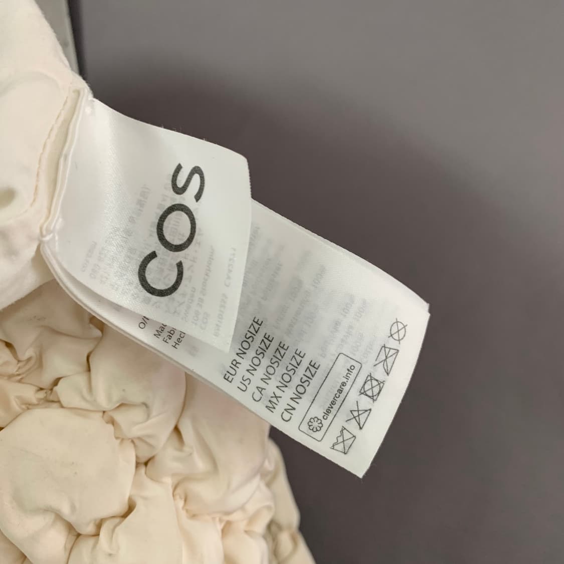 COS 코스 퀄티드 오버사이즈 구름백 상품이미지6