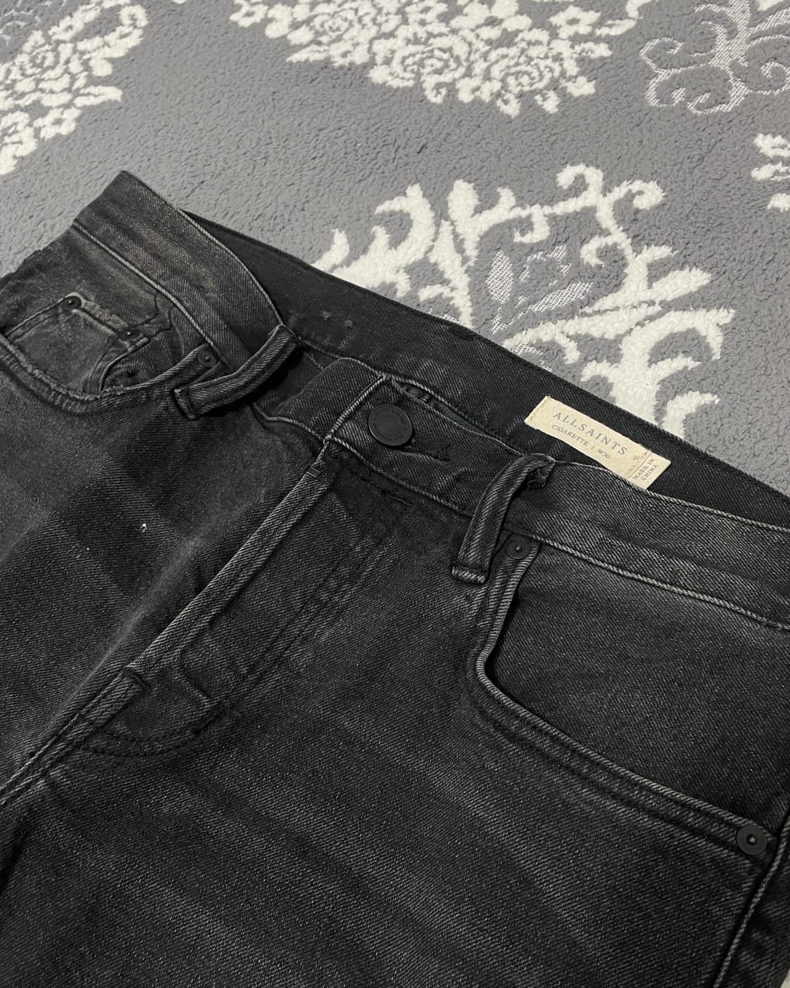 AllSaints Distressed Black Denim Pants 상품이미지3