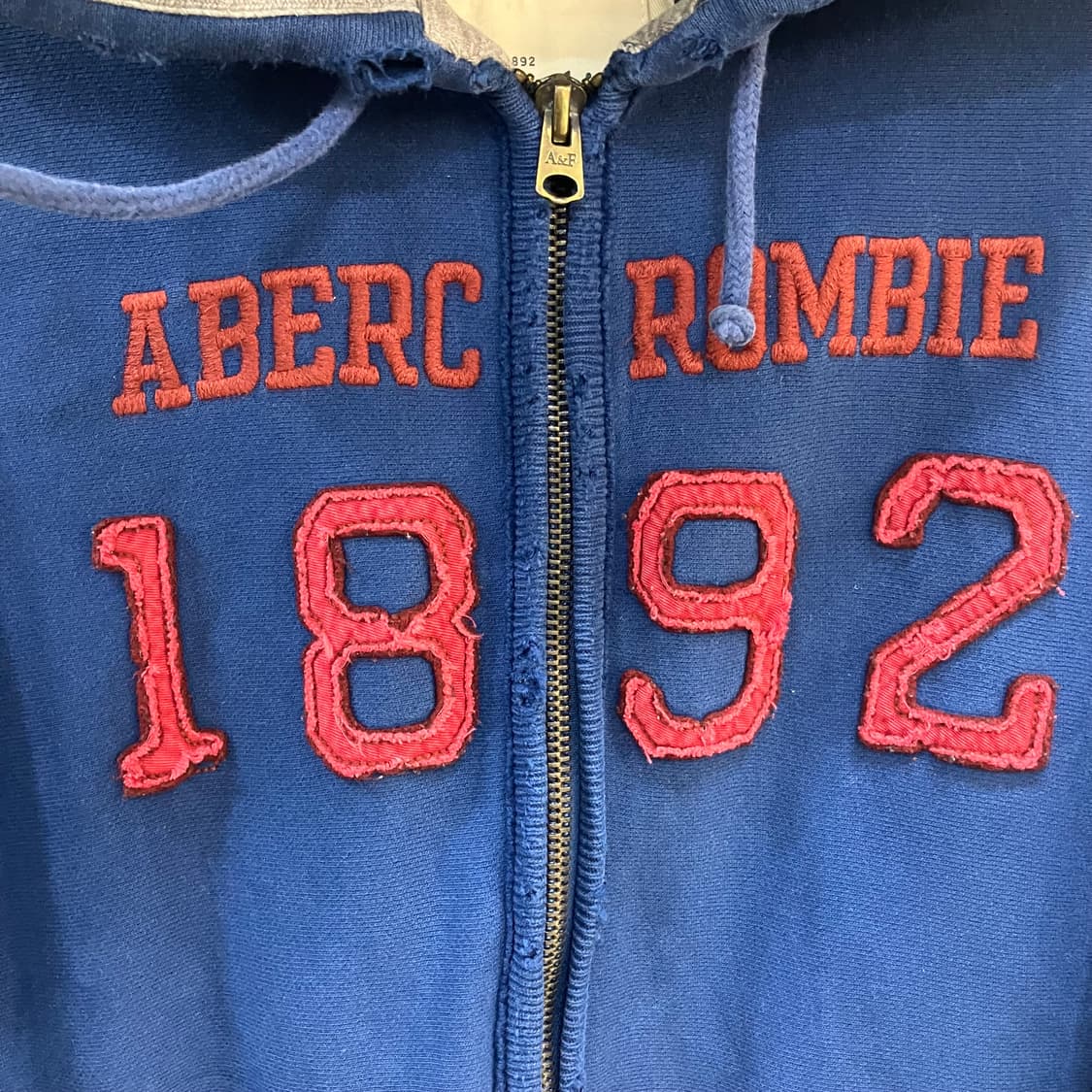 아베크롬비 네이비 후드집업 M 상품이미지4