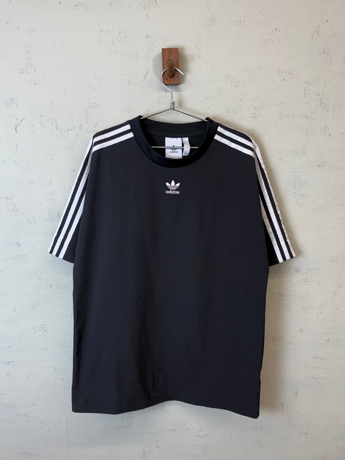 아디다스 나일론 웜업 삼선 티셔츠 블랙 상품이미지1
