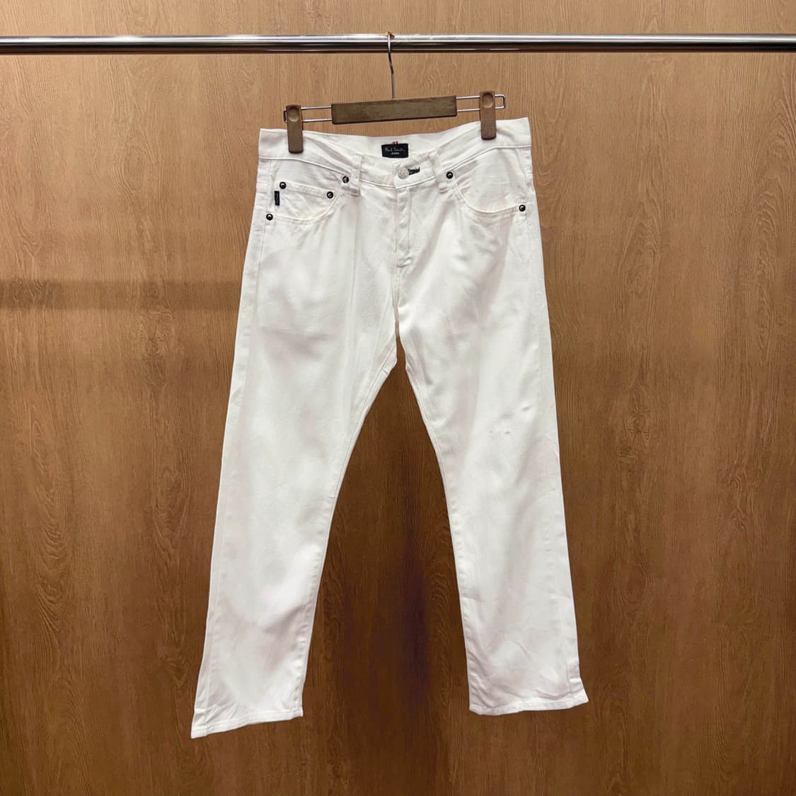 폴스미스 팬츠 5포켓 구조 메탈 리벳 디테일 스트레이트 핏 화이트 상품이미지2