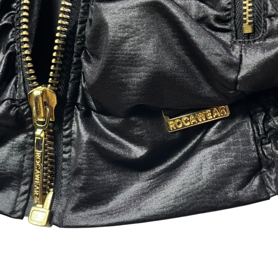 [ROCAWEAR] 로카웨어 셔링 디테일 글로시 블루종 상품이미지6