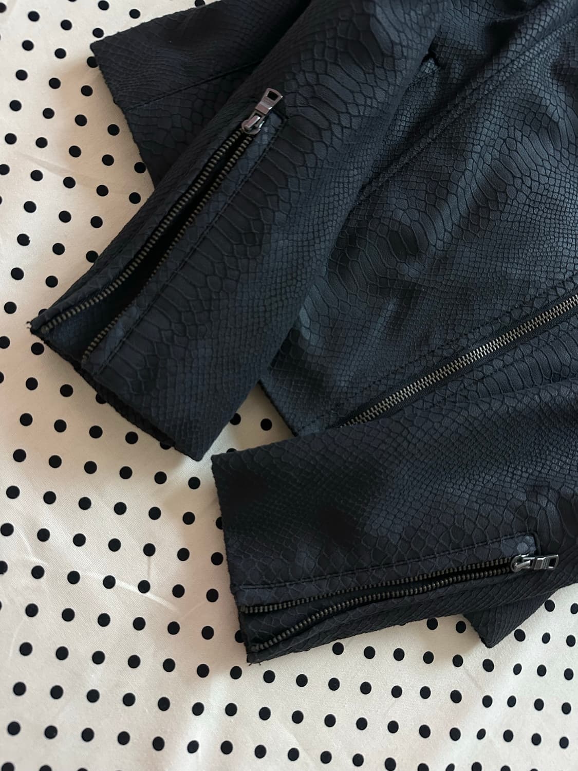 아르마니 익스체인지 파이톤 뱀피 패턴 라이더자켓 상품이미지7