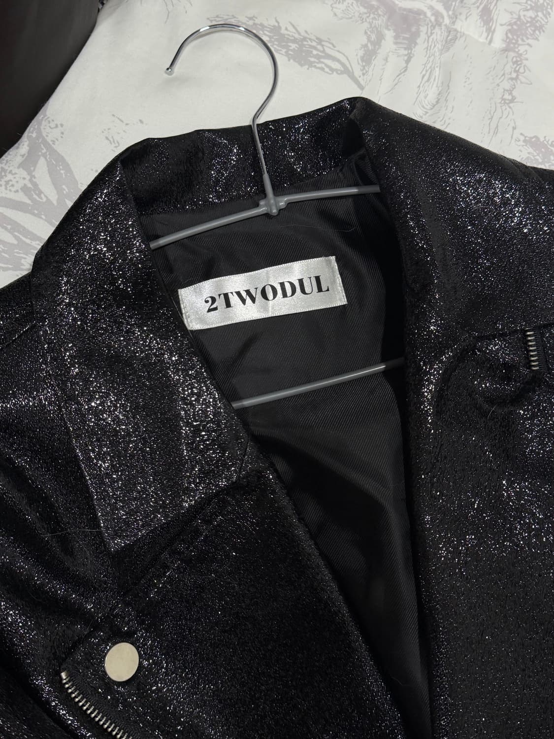 이투둘 2TWODUL 블랙 글리터 라이더 자켓 프리 상품이미지2