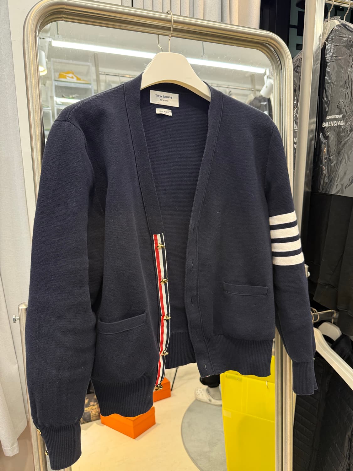 톰브라운 밀라노스티치 금장 가디건 3  상품이미지1