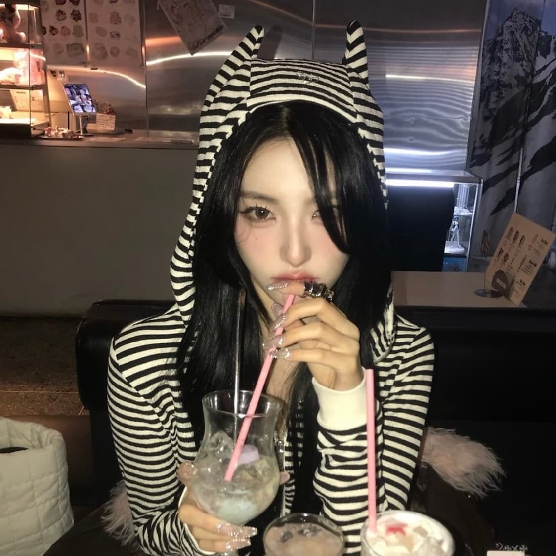 원진스튜디오 스트라이프 뿔 후드집업 S 상품이미지1