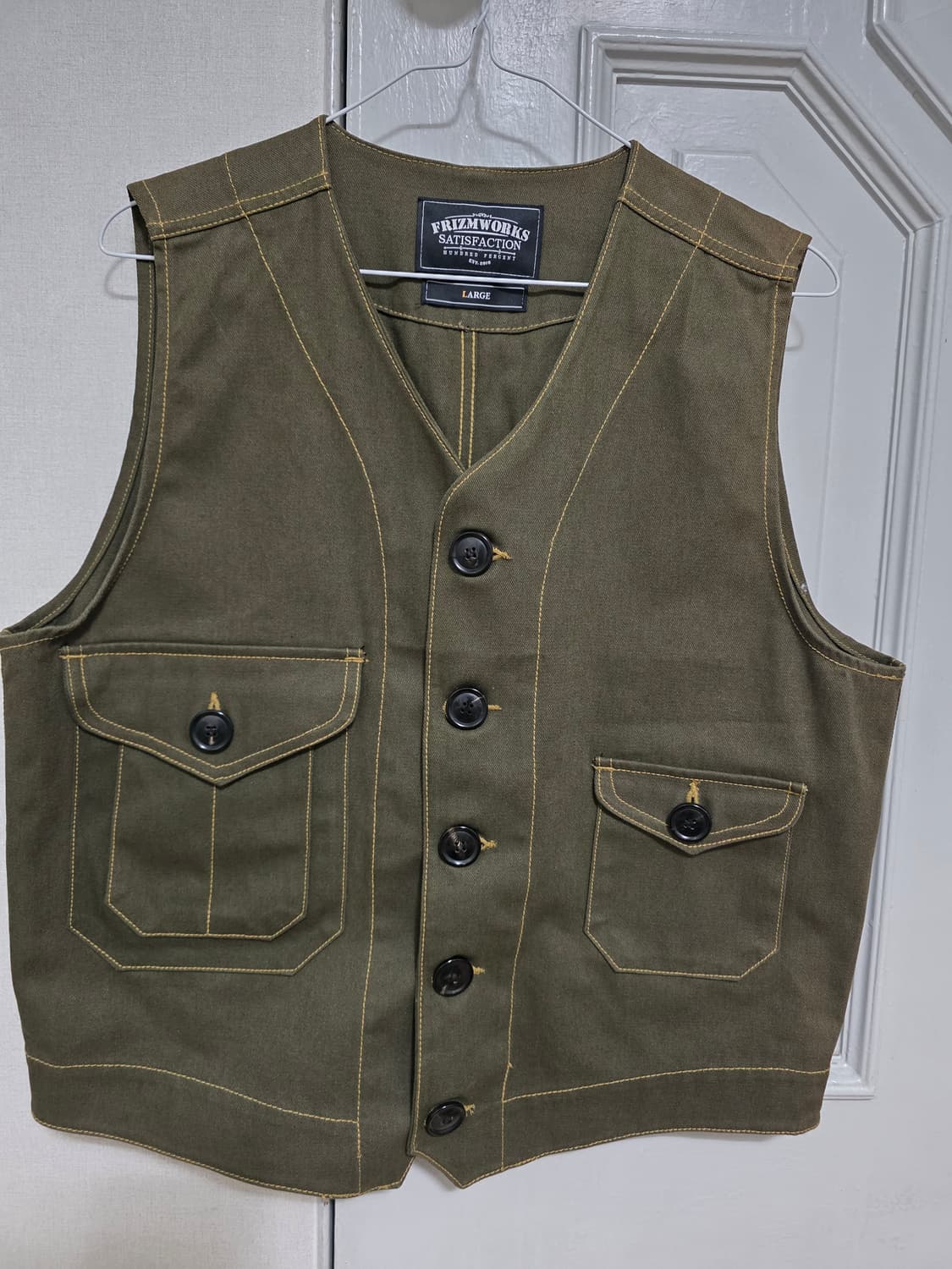 프리즘웍스 워크 베스트 카키 L 상품이미지1