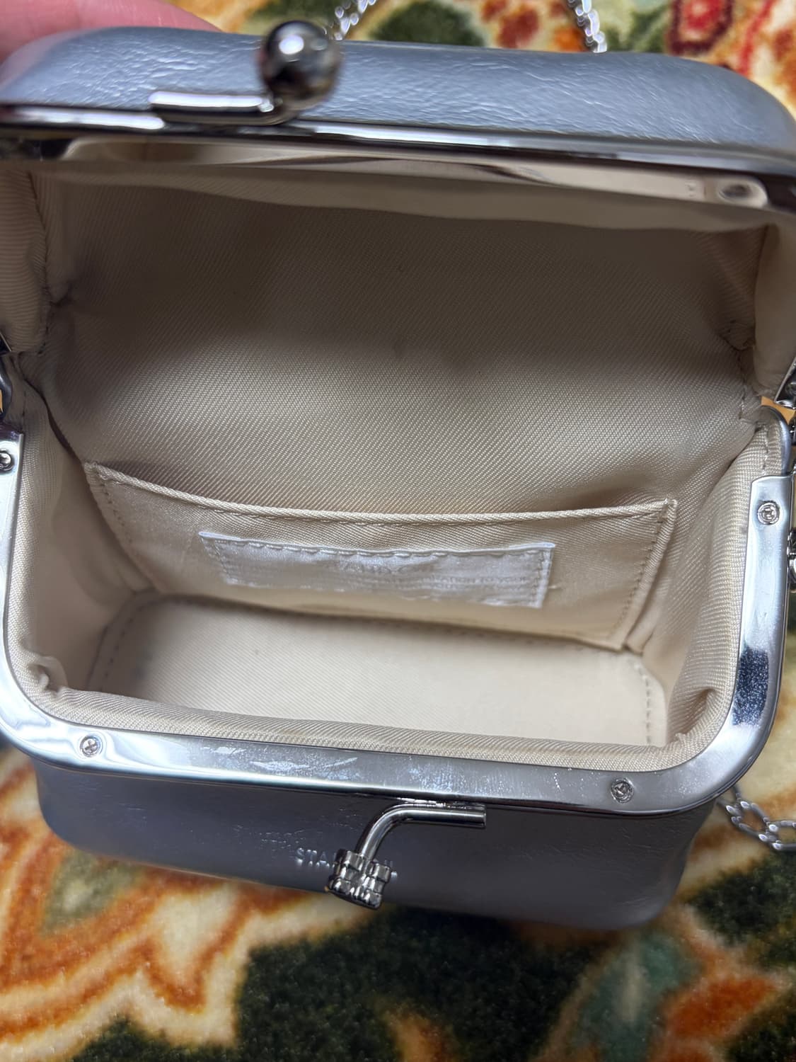 스탠드오일 실버 히포백 미니크로스백 상품이미지3