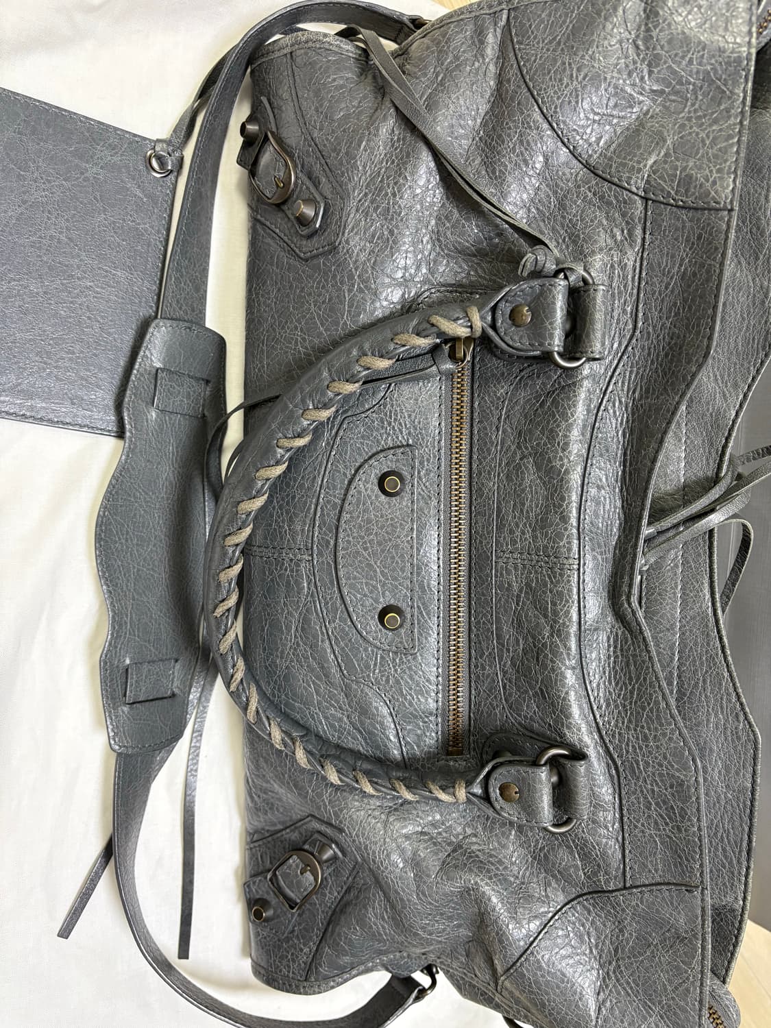 발렌시아가 모터백 미디움 그레이 상품이미지2