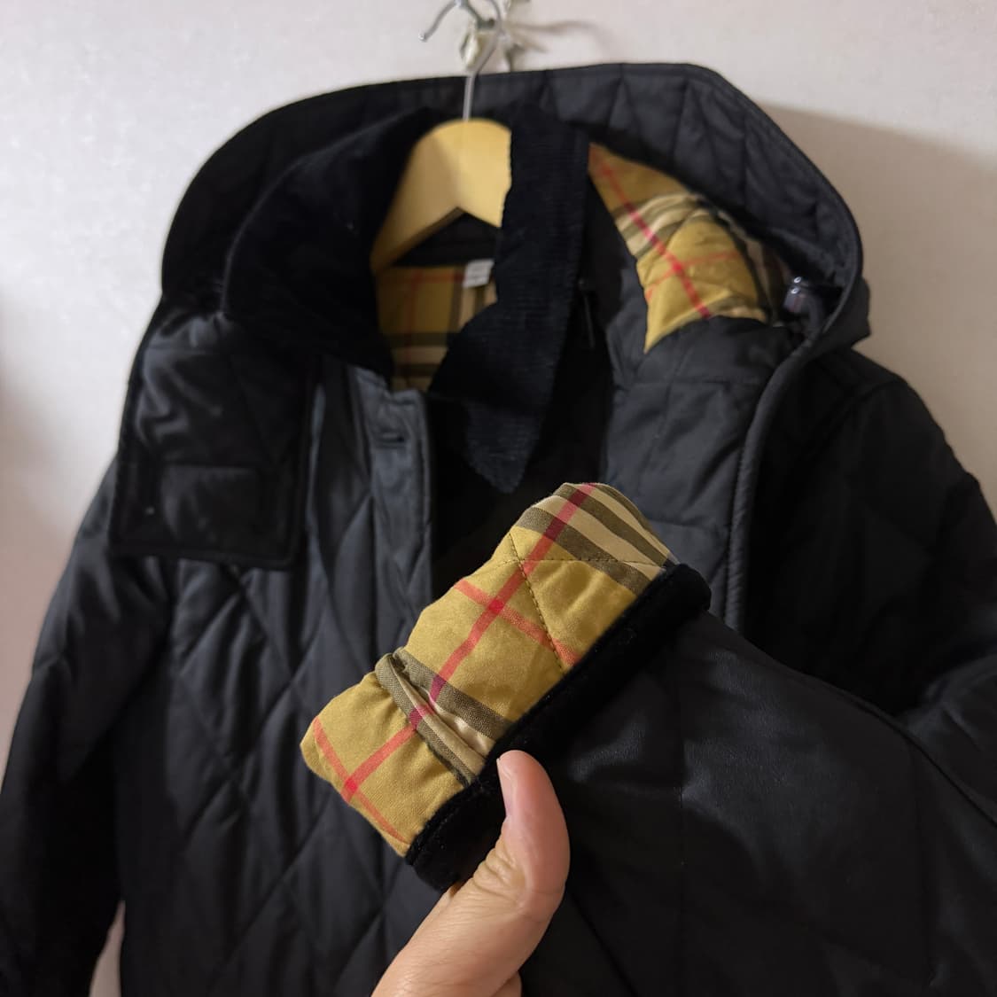 버버리 데레햄 퀼팅 자켓 8057169 M (66-77) 상품이미지4