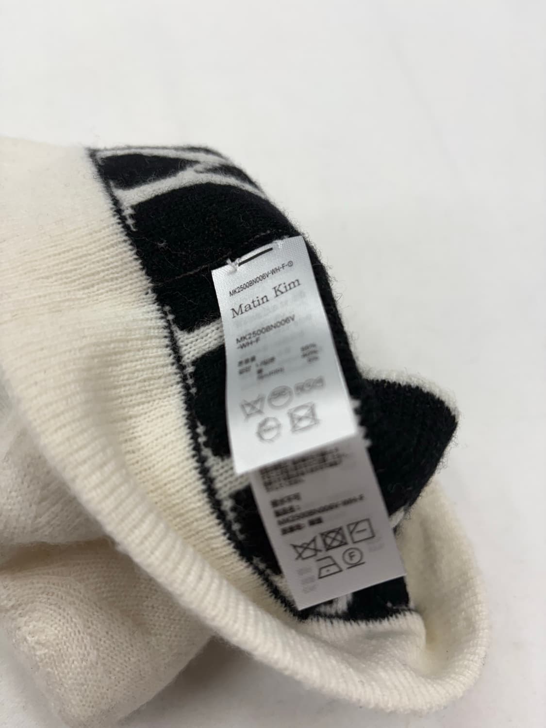 마뗑킴 KIM 자가드 로고 숏 비니 상품이미지5