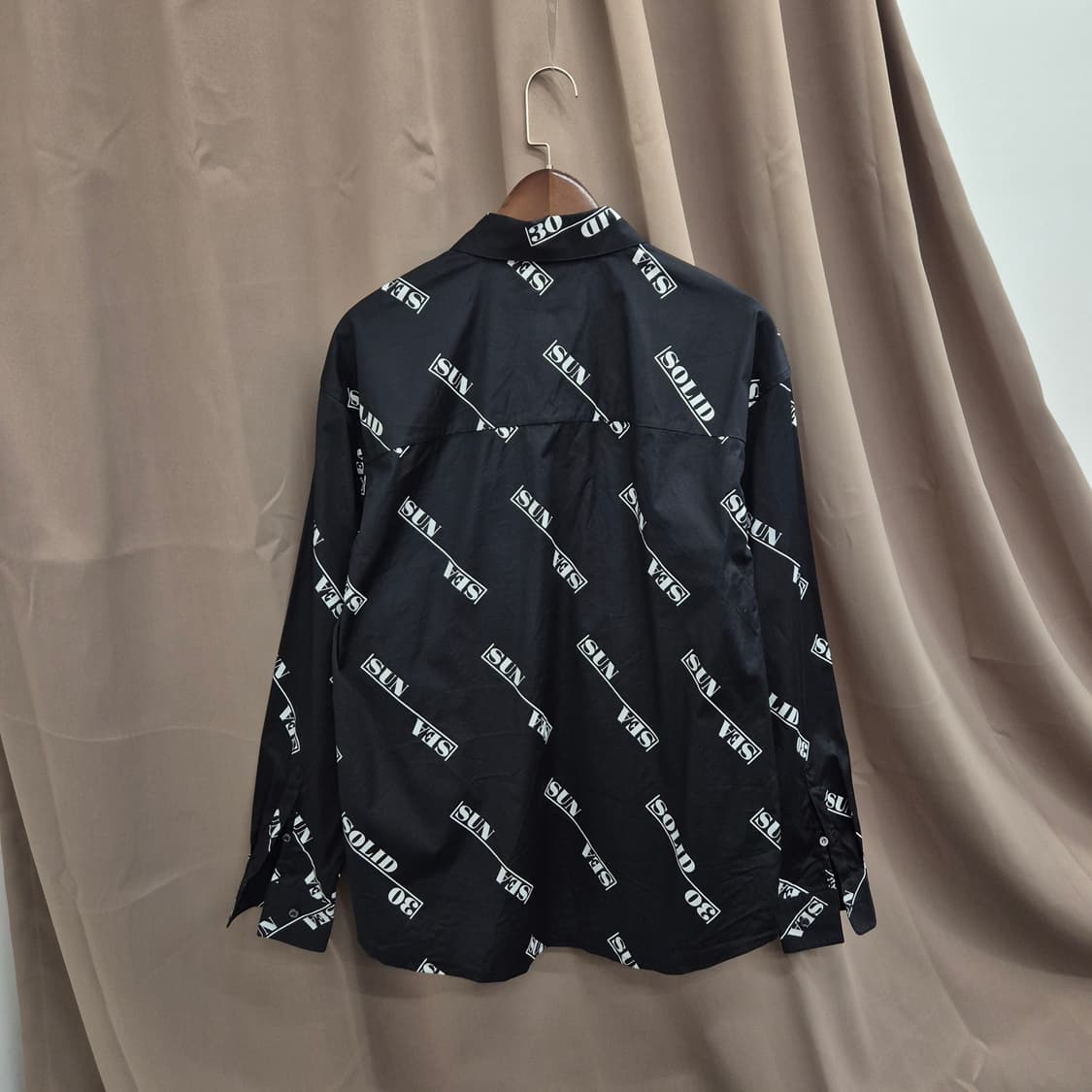 솔리드옴므 레터링 패턴 셔츠 48 상품이미지4