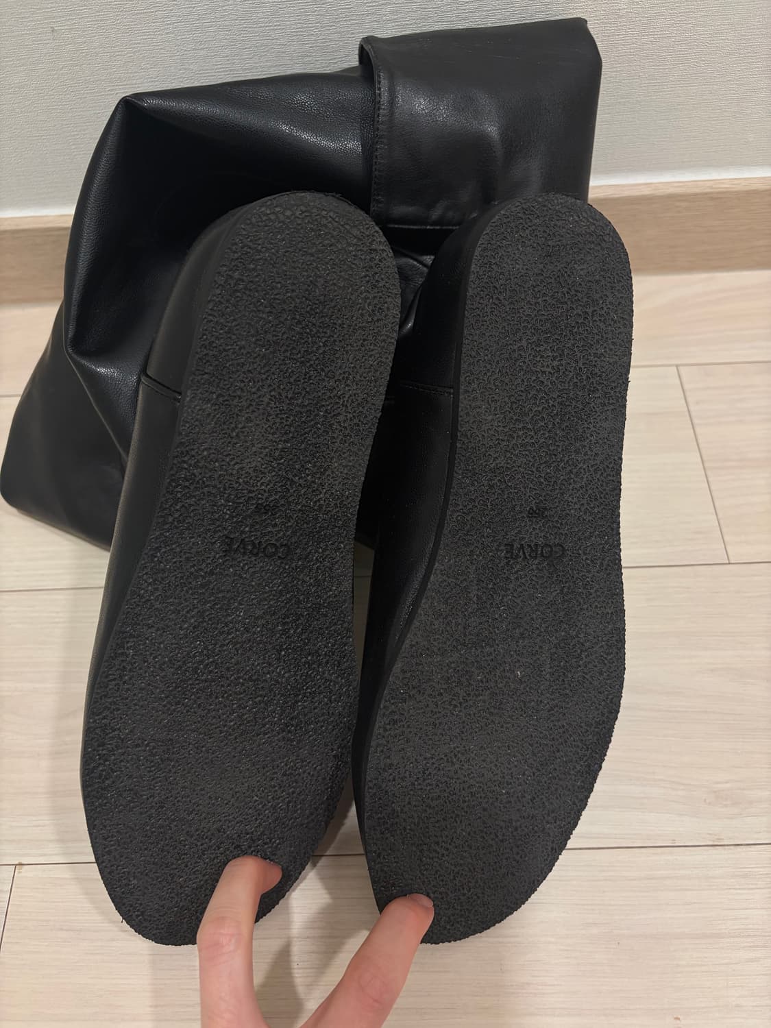 코르베 노아 슬릿 부츠 상품이미지5